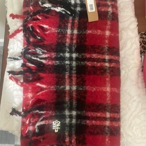 Steve Madden Blanket Scarf NWT